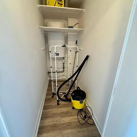 Paul Bert#4 - Newly Renovated 2-bedroom Near Chantiers *